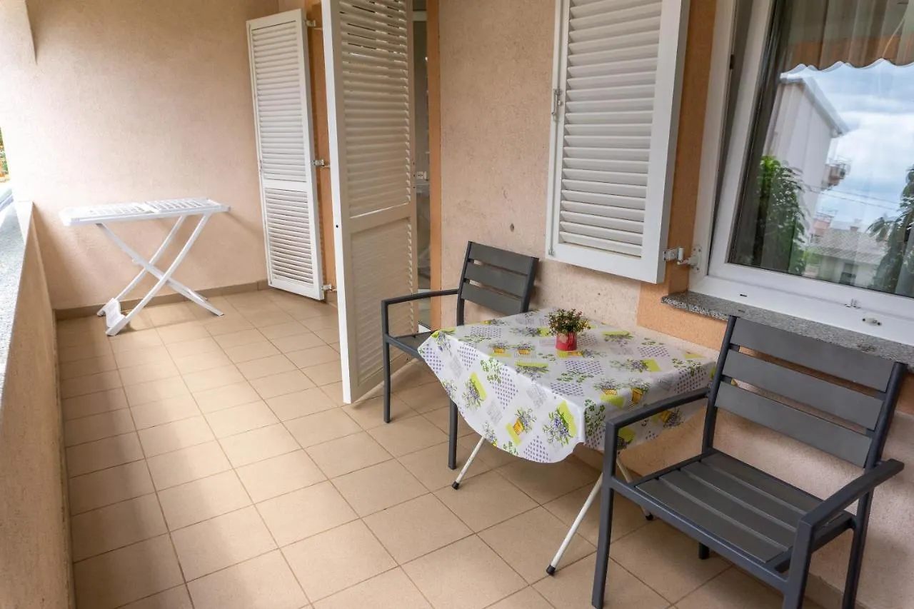 Apartment Portos Dramalj 0*,