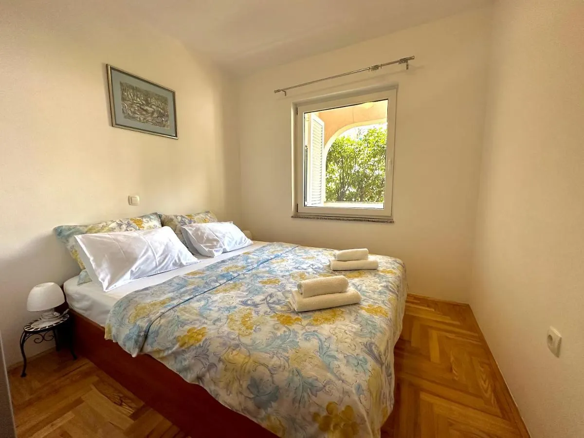 Apartment Portos Dramalj 0*,